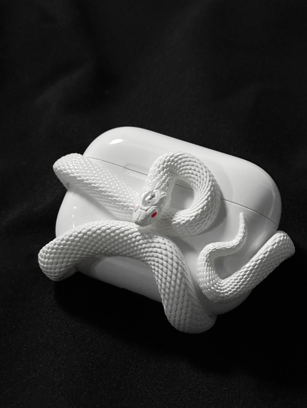 Creative Horrible Snake Wireless Earphone Case